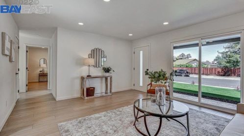 1137 Hibiscus Way, Livermore CA  94551-1311 exterior