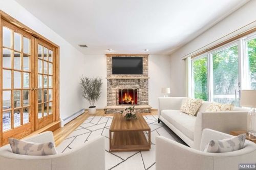 7 Heather Ln, Ridgewood NJ  07452-2835 exterior