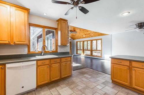 33 Gail Ln, Poughquag NY  12570-5034 exterior