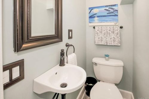 179 Astor Ave, Hawthorne NY  10532-1852 exterior