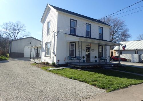 612 Main St, Milan, IN 47031-8816
