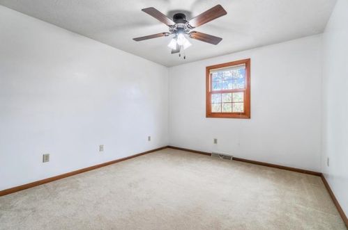 4876 Ottawa Ct, Gibsonia PA  15044-8274 exterior