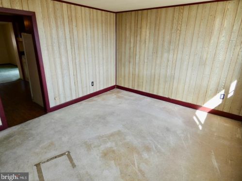 2219 Henlopen Ave, Wilmington DE  19804-3621 exterior