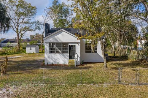 1222 Myrtle St, Orlando, FL 32807-3516