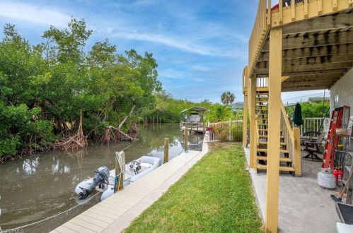 103 Tropical Shore Way, Fort Myers Beach FL  33931-3315 exterior