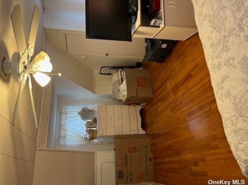 42 Ellen Pl, San Remo NY  11754-3606 exterior