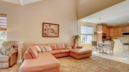172 Huntington Dr, Jackson Twp NJ  08527-4789 exterior