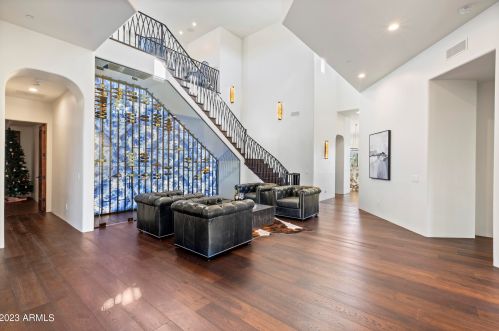 8068 Remuda Dr, Scottsdale, AZ 85255-1406
