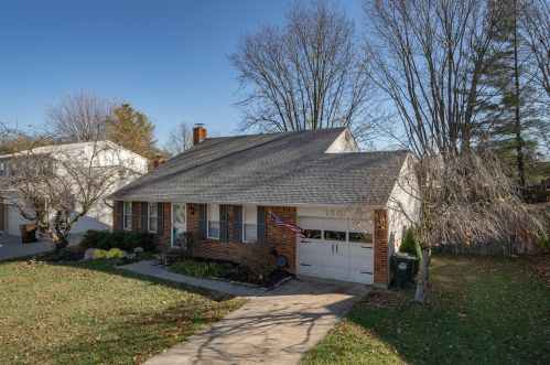 150 Breckenridge Dr, Grants Lick, KY 41001-1165