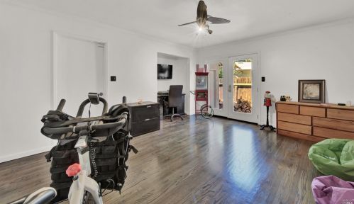 73 Westwood St, Vacaville CA  95688-3625 exterior