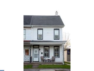 327 Hanover St, Pottstown, PA 19464-5345