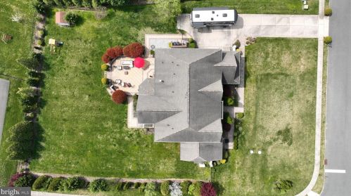 1 Cobalt Ct, Swedesboro NJ  08085-3644 exterior