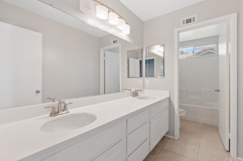 43014 Camino Caruna, Temecula CA  92592-3787 exterior