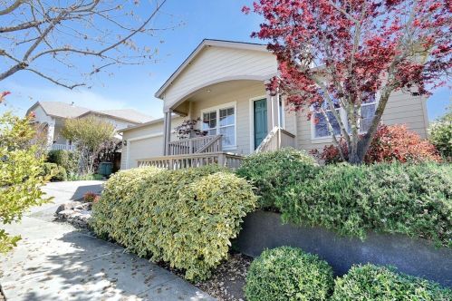 5487 Diane Way, Santa Rosa, CA 95409-5568