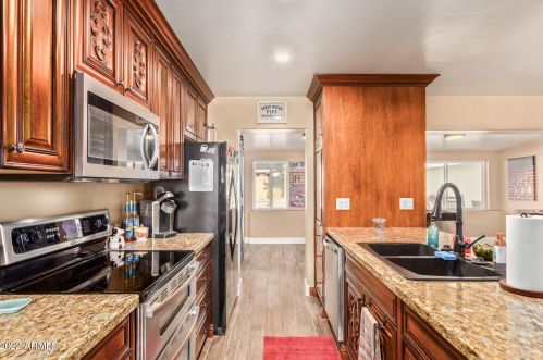 5502 Monte Cristo Ave, Glendale AZ 85306-2312 exterior