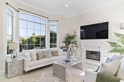 4935 Doreen Ave, Temple City CA  91780-4117 exterior