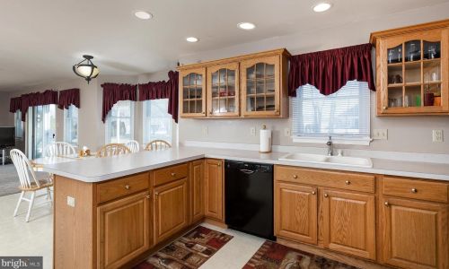 36 Bourbon Red Dr, Navy Sup Dpt PA 17050-7901 exterior