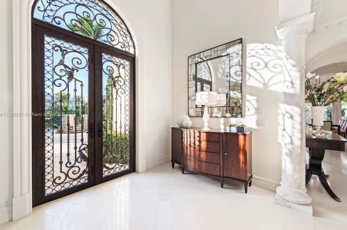 640 Island Dr, Palm Beach, FL 33480-4745