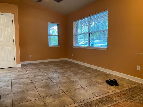 1011 Orange Ave, Tavares FL  32778-2339 exterior