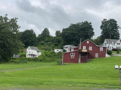 111 Western Ave, Marlborough NY  12542-5141 exterior