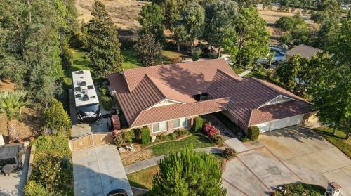 8998 Oak Creek Rd, Beaumont, CA 92223-5818