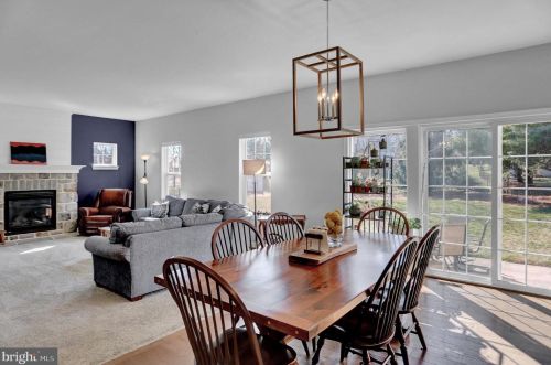 15 Waverly Ln, Carlisle PA  17015-7119 exterior