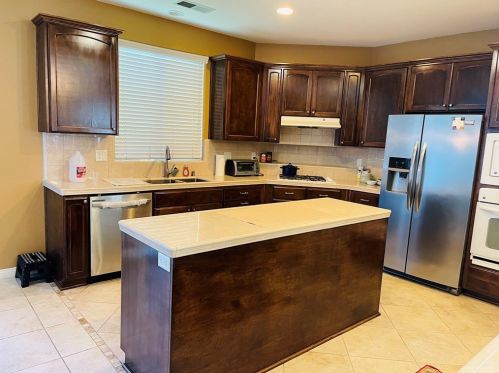 9211 Fragrant Cloud Dr, Bakersfield, CA 93311-8956