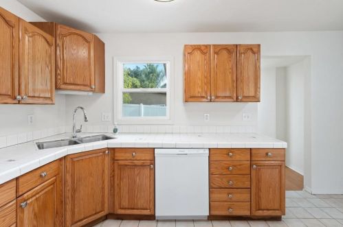 1323 Willowside Ter, Alpine CA  91901-1664 exterior