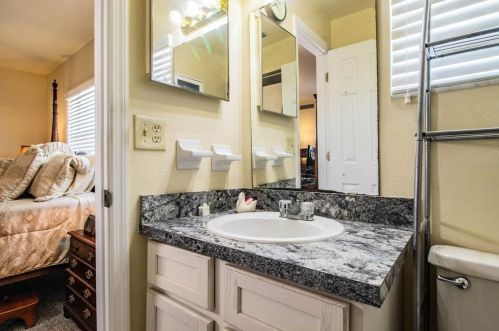555 Cameo Dr, Lakeland FL  33803-2330 exterior