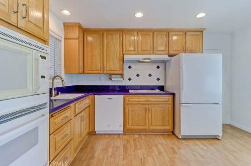5405 Park Ave, Garden Grove, CA 92845-2424