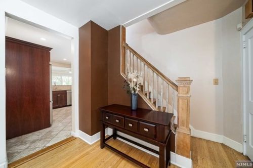 181 Overpeck Ave, Ridgefield Park NJ  07660-1218 exterior