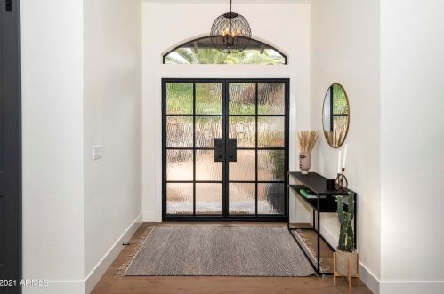 5301 Paradise Dr, Scottsdale AZ 85260-5433 exterior