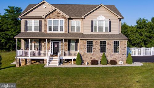774 Ridge Rd, Hedgesville, WV 25427