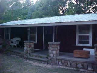 330 Old Sevierville Hwy, Newport TN  37821-7893 exterior