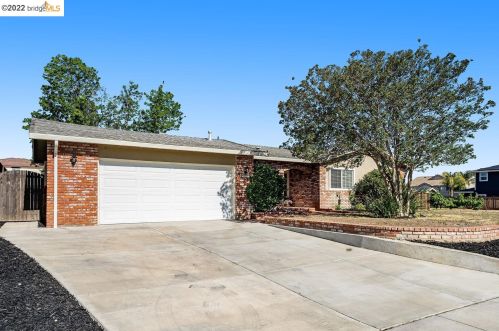 4913 Beldin Ln, Oakley, CA 94561-4139