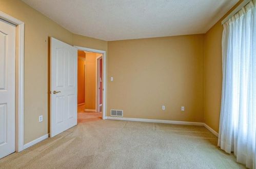 2028 Fortune Ct, Bridgeville PA  15017-3529 exterior