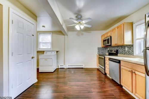 12 4th St, Wantage NJ  07461-2512 exterior