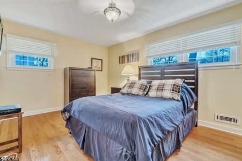 110 Glenwood Rd, Cranford NJ  07016-1920 exterior