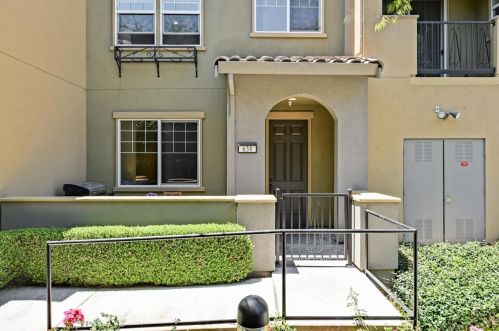 638 Almaden Walk Loop, San Jose, CA 95125-1957