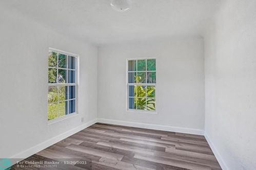 1605 58 Ave, Hollywood FL 33021-3831 exterior