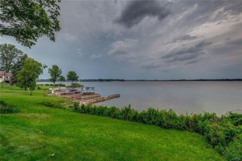 9546 Simpson Rd, Brewerton, NY 13029-9637