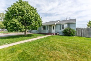 901 Fruitland St, Kennewick, WA 99336-5612
