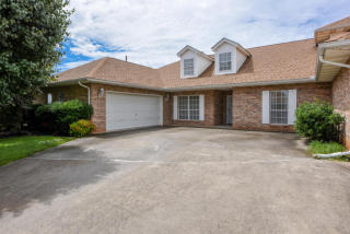 219 Winged Foot Dr, Maryville, TN 37801-9617