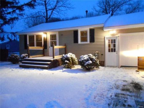 810 Norton Ave, Chittenango, NY 13037-1120