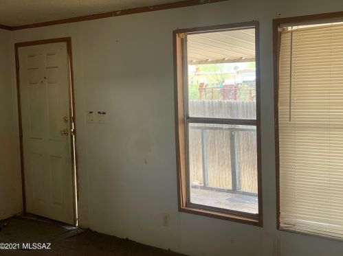 2820 Palm Vista St, Tucson, AZ 85705-1138