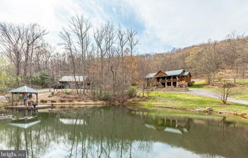 3714 Mountain Rd, Haymarket VA  20169-1739 exterior