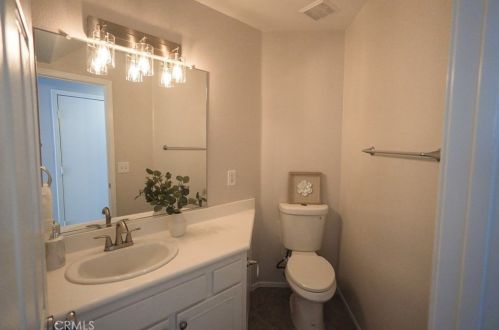 42333 Ridge View Dr, Lancaster CA 93536-7382 exterior