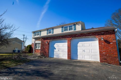 1940 Broad St, Lansdale, PA 19446-1002