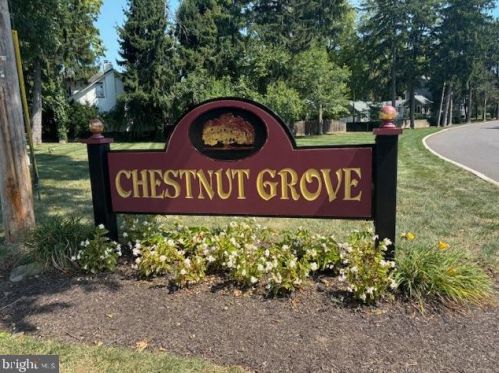 1 Aspen Way, Gardenville, PA