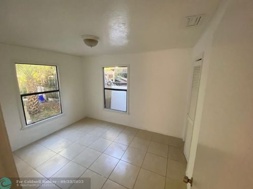 717 57th St, West Palm Beach FL  33407-2515 exterior